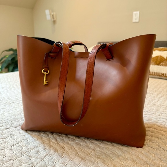 Fossil Brown Leather Tote - Picture 1 of 9